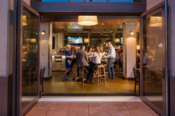 RiverCenter I: 50 E Rivercenter Blvd, Covington, KY 41011